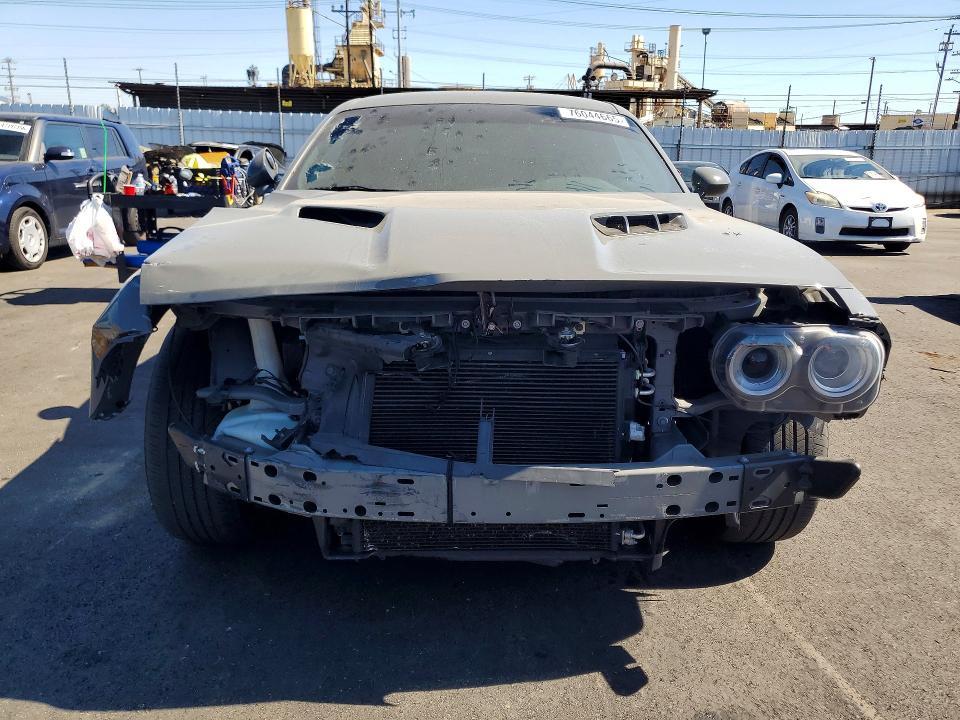 Продажа на аукционе авто 2018 Dodge Challenger, vin: 2C3CDZBT0JH246139, номер лота: 76044665