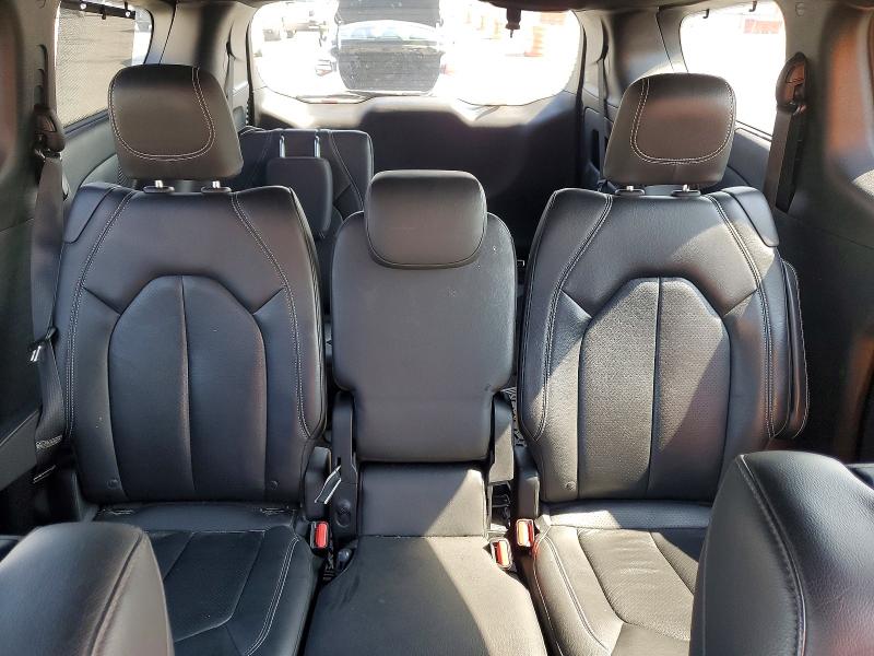 47370986 :رقم المزاد ، 2C4RC1EG7JR309563 vin ، 2018 Chrysler Pacifica مزاد بيع