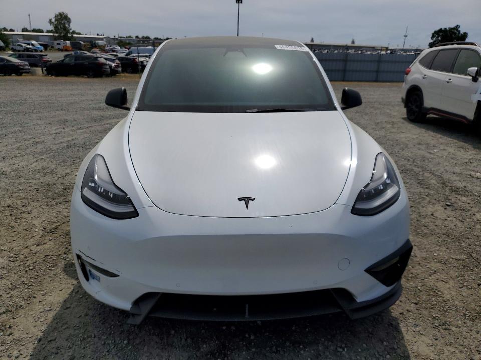 46426816 :رقم المزاد ، 5YJYGDEE2MF102188 vin ، 2021 Tesla Model Y مزاد بيع