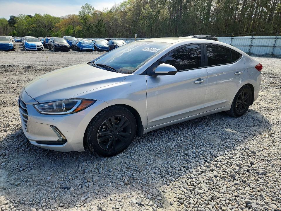 47119106 :رقم المزاد ، 5NPD84LF4JH385746 vin ، 2018 Hyundai Elantra مزاد بيع