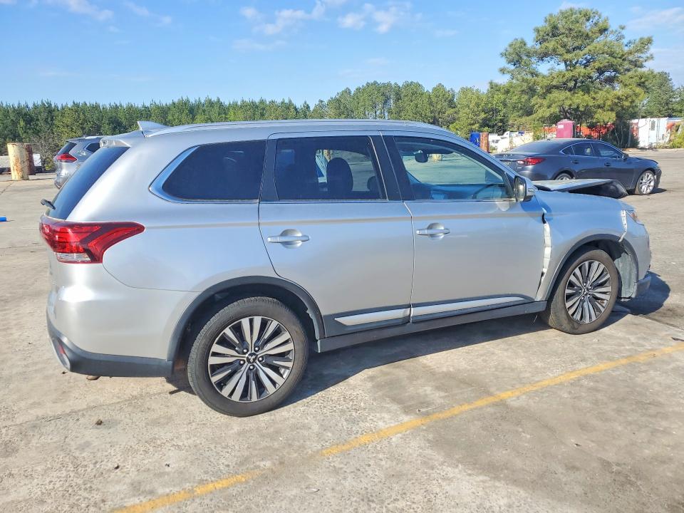 Продаж на аукціоні авто 2020 Mitsubishi Outlander, vin: JA4AD3A38LJ001005, номер лоту: 47181156