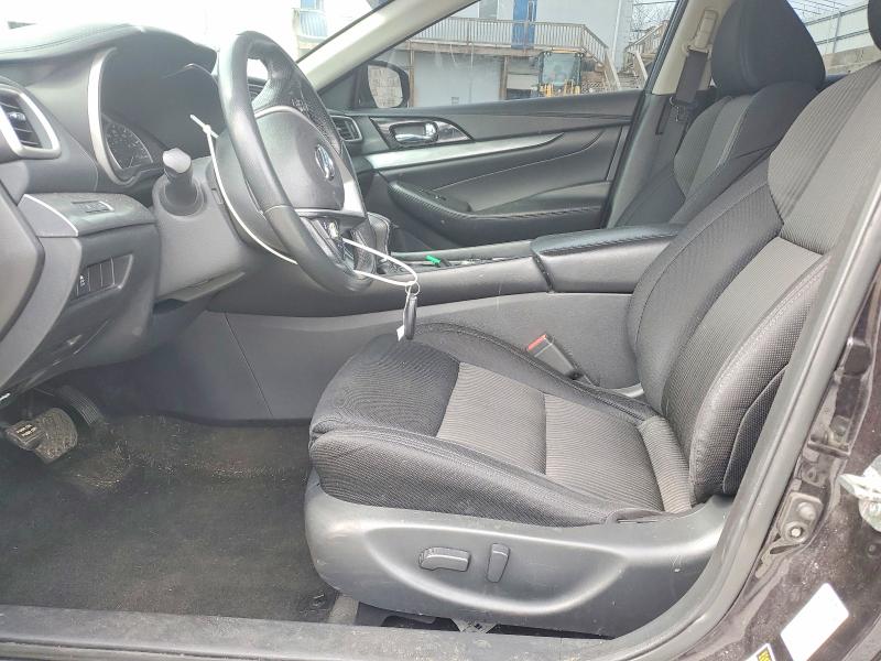 Продажа на аукционе авто 2017 Nissan Maxima, vin: 1N4AA6AP9HC367642, номер лота: 46952796