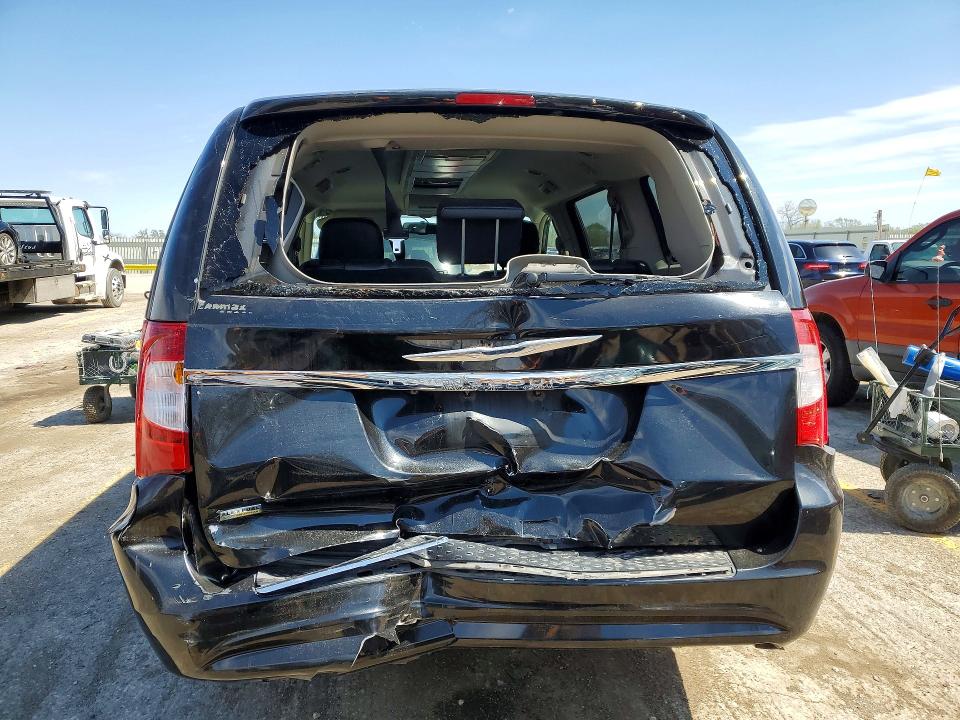 47927346 :رقم المزاد ، 2C4RC1BG3DR776312 vin ، 2013 Chrysler Town & Country مزاد بيع