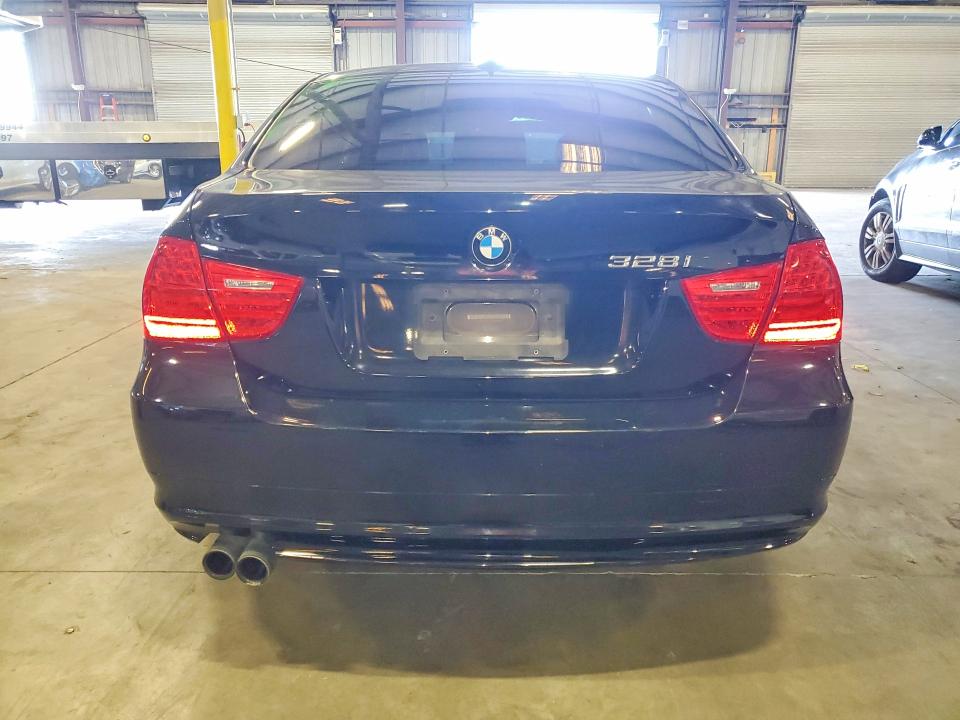 46366366 :رقم المزاد ، WBAPH7G53BNN06653 vin ، 2011 Bmw 328 مزاد بيع