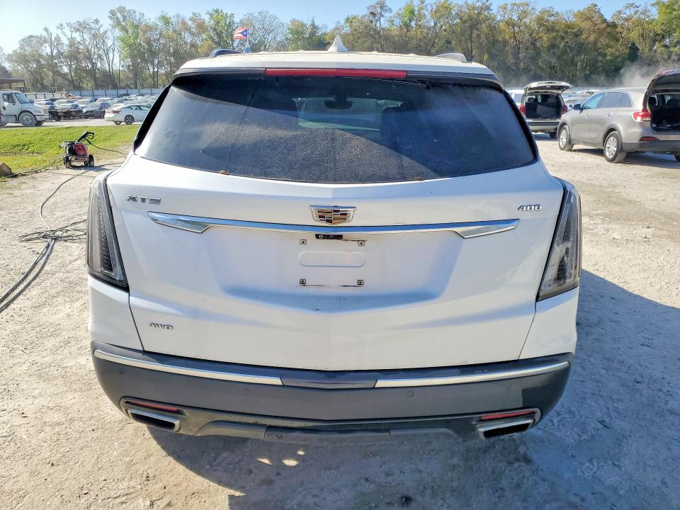 41761016 :رقم المزاد ، 1GYKNGRSXLZ144429 vin ، 2020 Cadillac Xt5 مزاد بيع