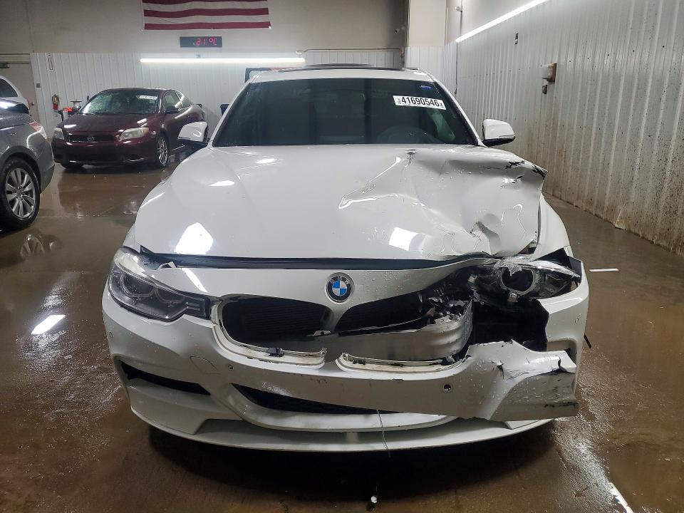 41690546 :رقم المزاد ، WBA3A9C50FF686677 vin ، 2015 Bmw 335 مزاد بيع