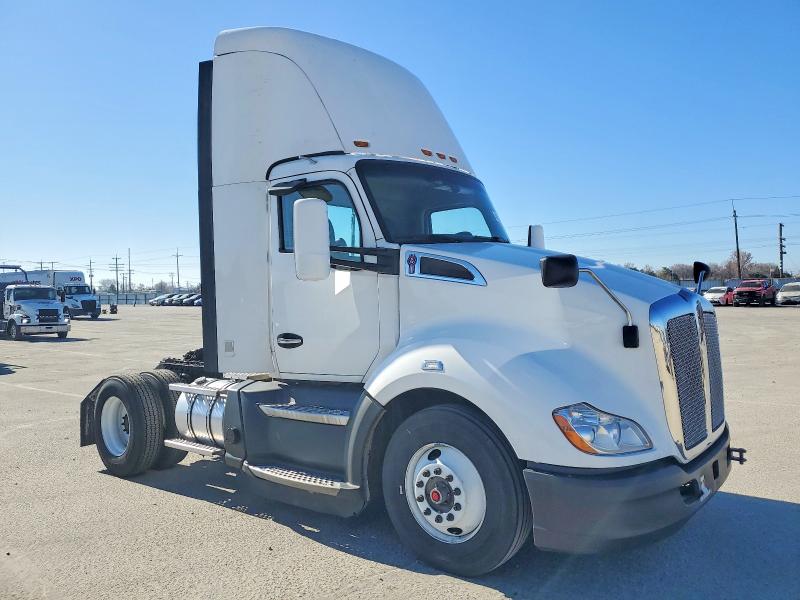 Продажа на аукционе авто 2021 Kenworth T680, vin: 1XKYA48X8MJ440786, номер лота: 46198436