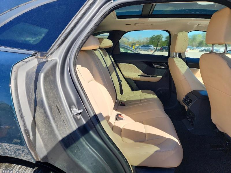 Aukcja sprzedaży 2017 Jaguar F-pace, vin: SADCJ2BV4HA059013, numer aukcji: 46216256