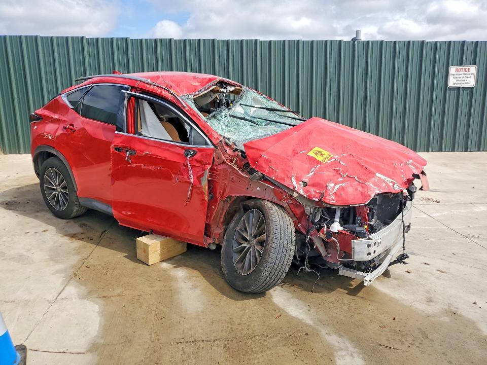 41751676 :رقم المزاد ، 2T2ADCAZ6RC006696 vin ، 2024 Lexus Nx 250 مزاد بيع