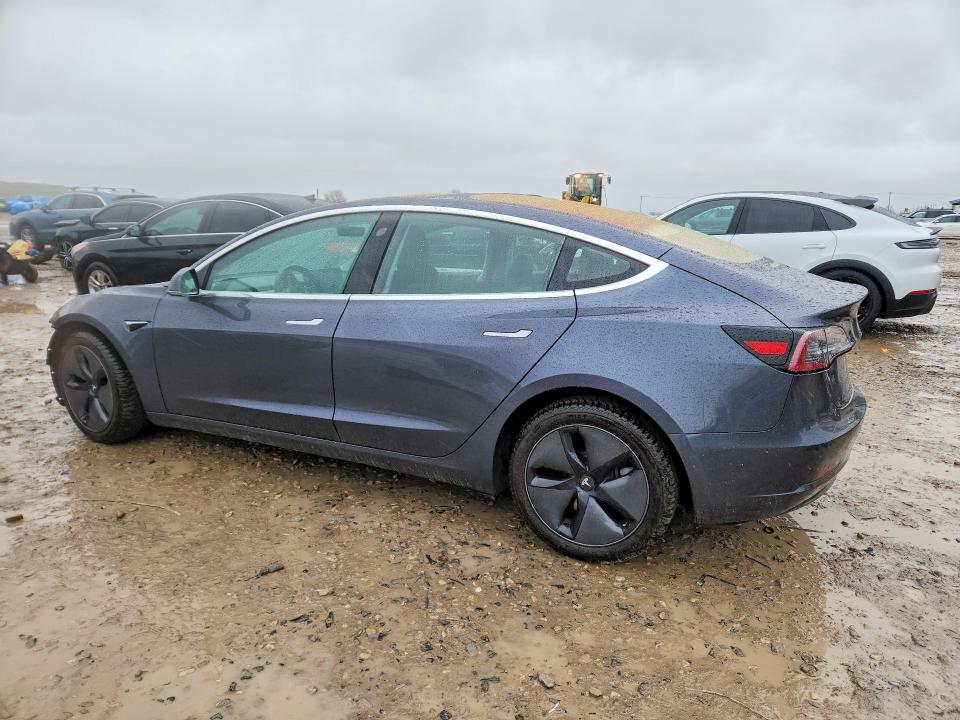 2018 Tesla Model 3 მანქანა იყიდება აუქციონზე, vin: 5YJ3E1EB1JF128572, აუქციონის ნომერი: 79587785