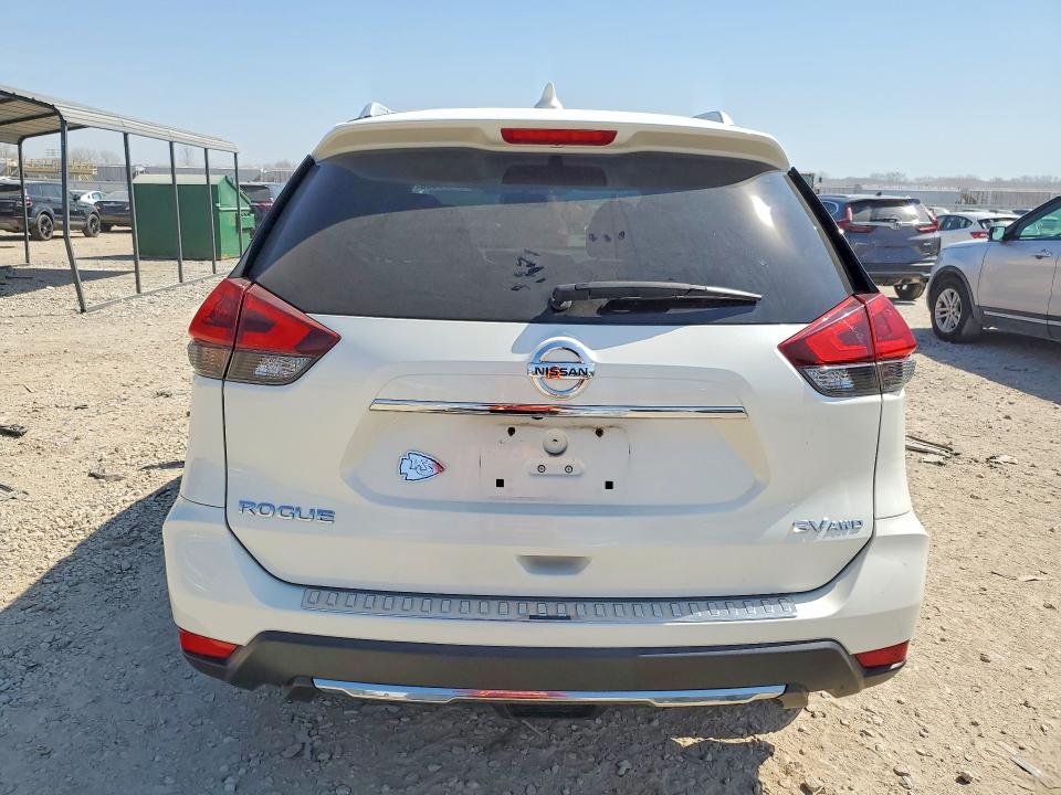 Продаж на аукціоні авто 2018 Nissan Rogue, vin: JN8AT2MV8JW321476, номер лоту: 47473686
