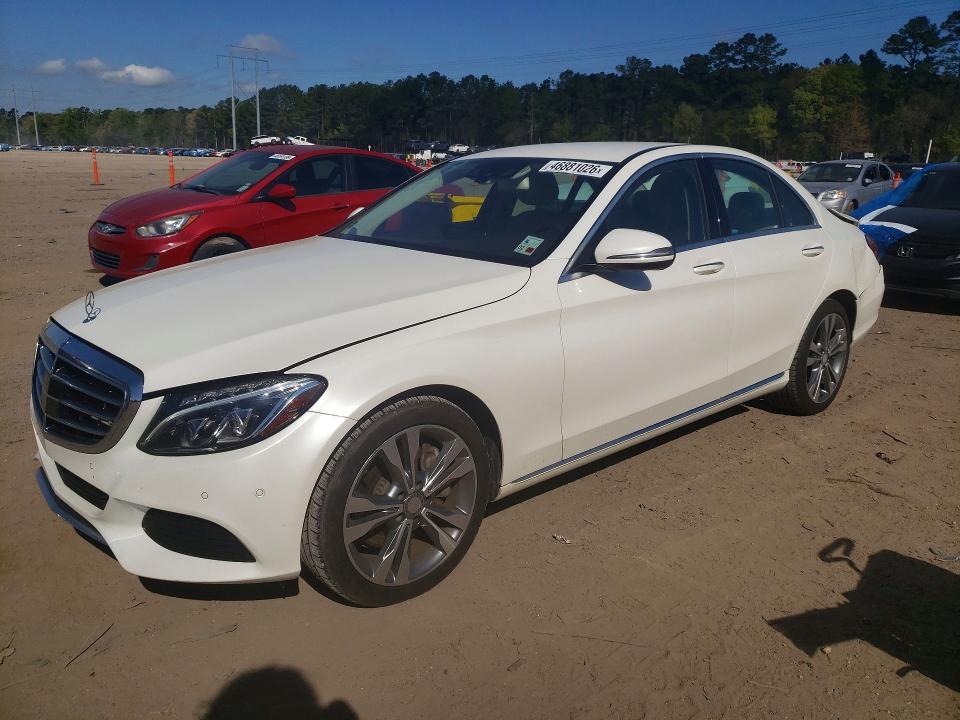 46881026 :رقم المزاد ، 55SWF4JB8GU120834 vin ، 2016 Mercedes-benz C مزاد بيع