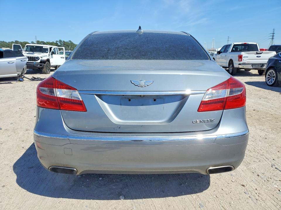 2014 Hyundai Genesis მანქანა იყიდება აუქციონზე, vin: KMHGC4DD9EU265876, აუქციონის ნომერი: 79607175