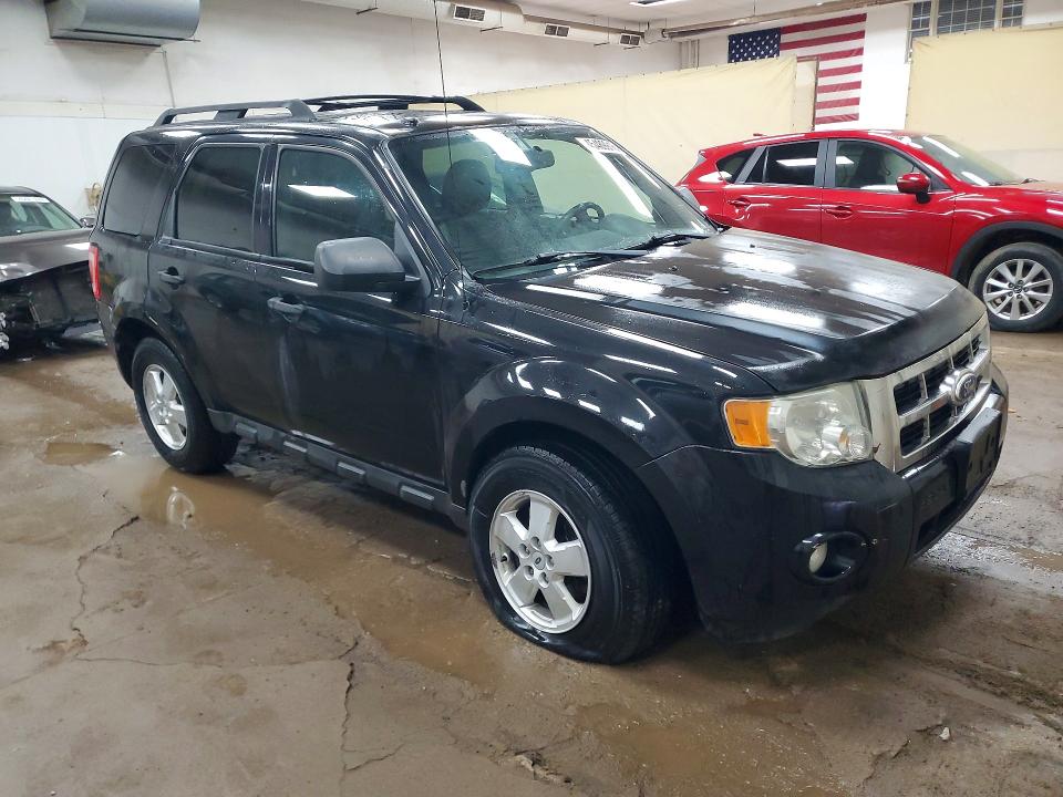 2011 Ford Escape მანქანა იყიდება აუქციონზე, vin: 1FMCU9DG0BKB05184, აუქციონის ნომერი: 45489916
