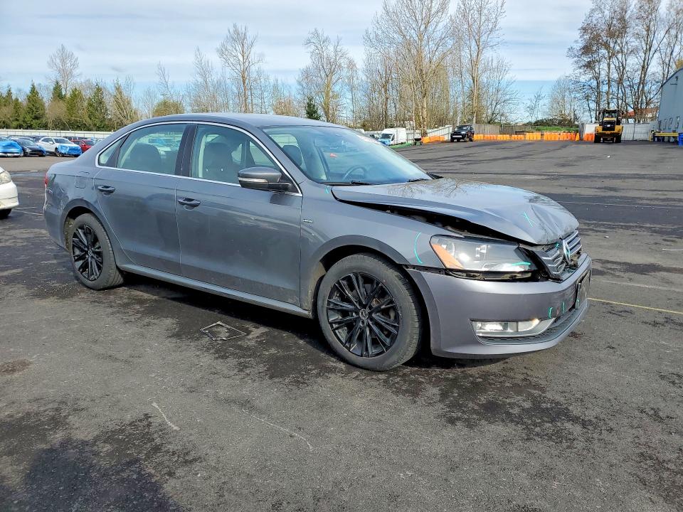 Продаж на аукціоні авто 2015 Volkswagen Passat, vin: 1VWAT7A34FC105285, номер лоту: 47895616