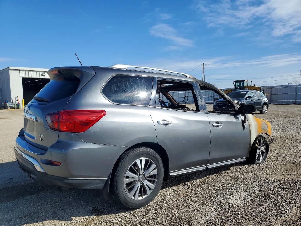 45956586 :رقم المزاد ، 5N1DR2MM9HC907609 vin ، 2017 Nissan Pathfinder مزاد بيع