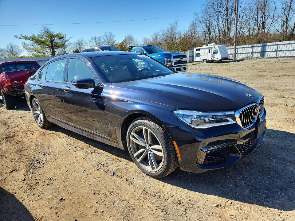 2016 Bmw 750 მანქანა იყიდება აუქციონზე, vin: WBA7F2C5XGG418306, აუქციონის ნომერი: 46889186