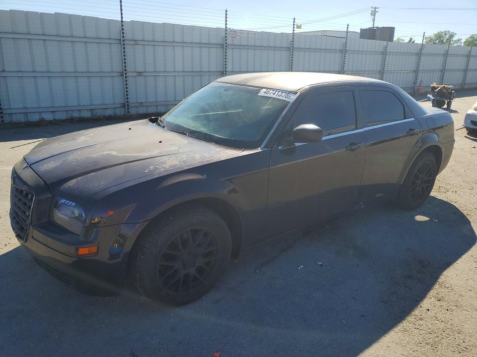 46741336 :رقم المزاد ، 2C3JA43R35H186675 vin ، 2005 Chry 300 مزاد بيع