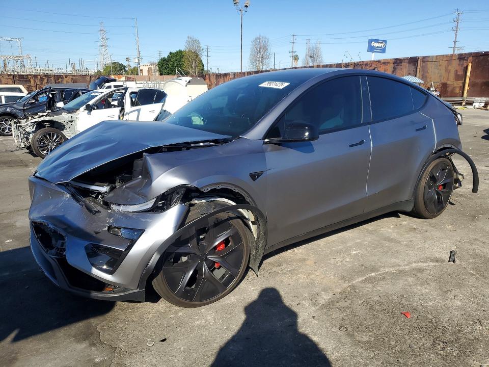 Продаж на аукціоні авто 2026 Tesla Model Y, vin: 7SAYGDET8TA626703, номер лоту: 79931425