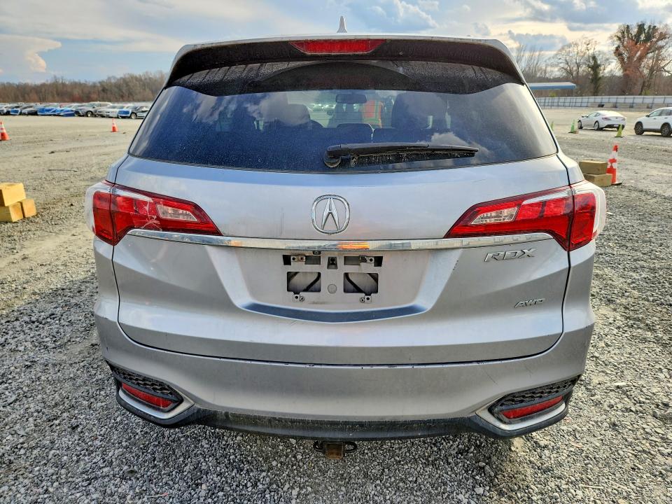 79945095 :رقم المزاد ، 5J8TB4H54JL008702 vin ، 2018 Acura Rdx مزاد بيع