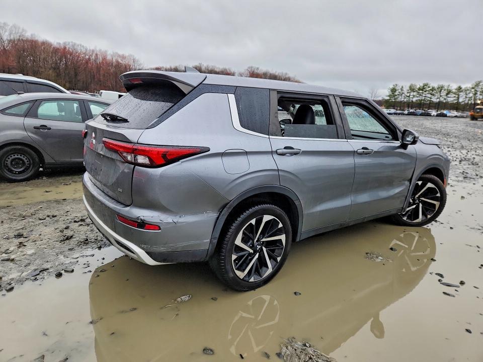 Продаж на аукціоні авто 2022 Mitsubishi Outlander, vin: JA4J3UA85NZ040062, номер лоту: 46843536