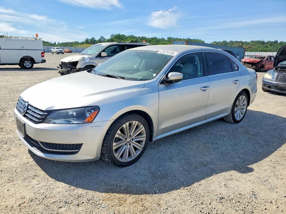 47474126 :رقم المزاد ، 1VWBV7A34FC046009 vin ، 2015 Volkswagen Passat مزاد بيع