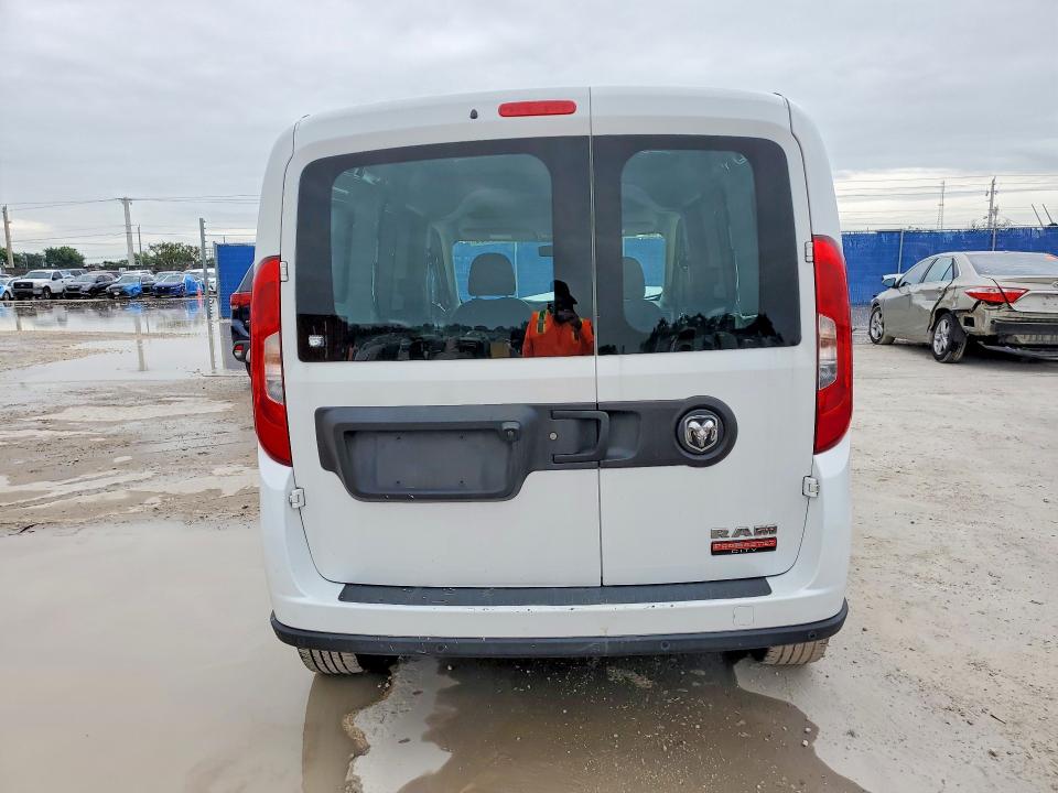 46495896 :رقم المزاد ، ZFBHRFAB4N6W36326 vin ، 2022 Ram Promaster City مزاد بيع