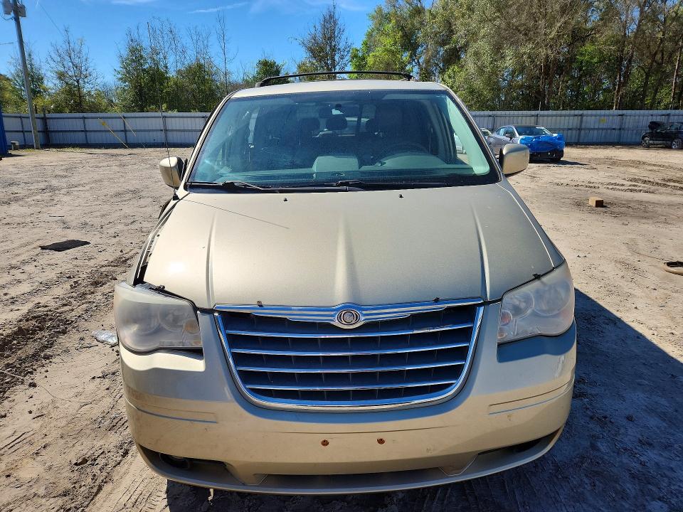 46514856 :رقم المزاد ، 2A4RR5D16AR227093 vin ، 2010 Chrysler Town & Country مزاد بيع