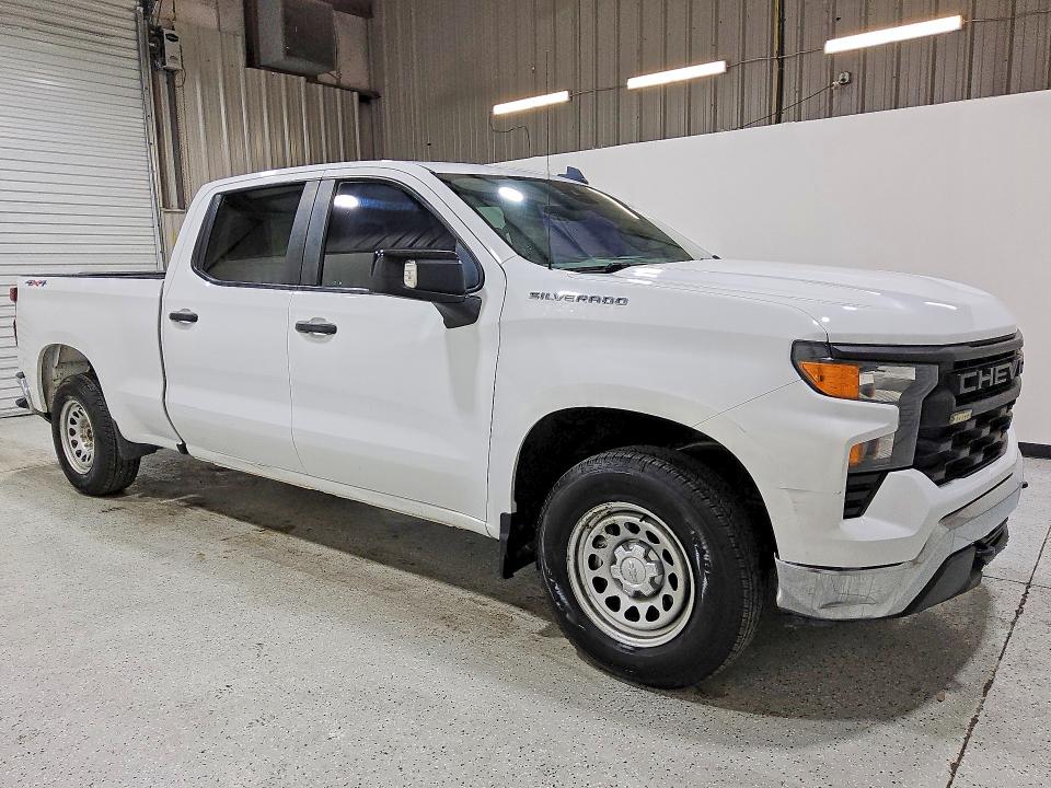 49593166 :رقم المزاد ، 3GCUDAEDXPG133894 vin ، 2023 Chevrolet Silverado مزاد بيع