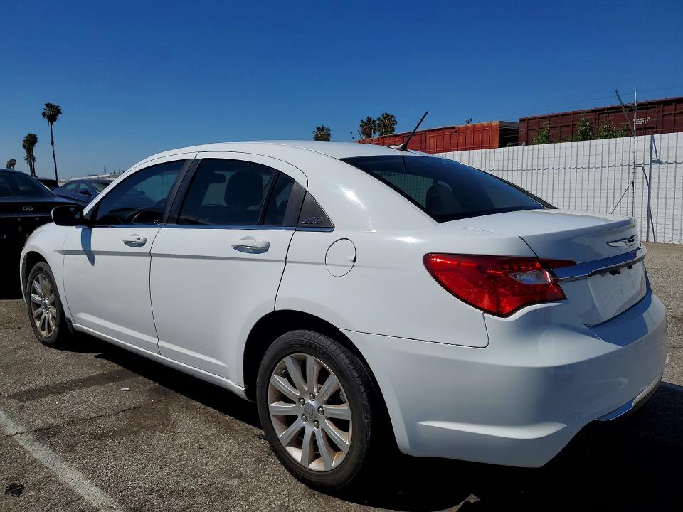 47220376 :رقم المزاد ، 1C3CCBBB1DN539741 vin ، 2013 Chrysler 200 مزاد بيع