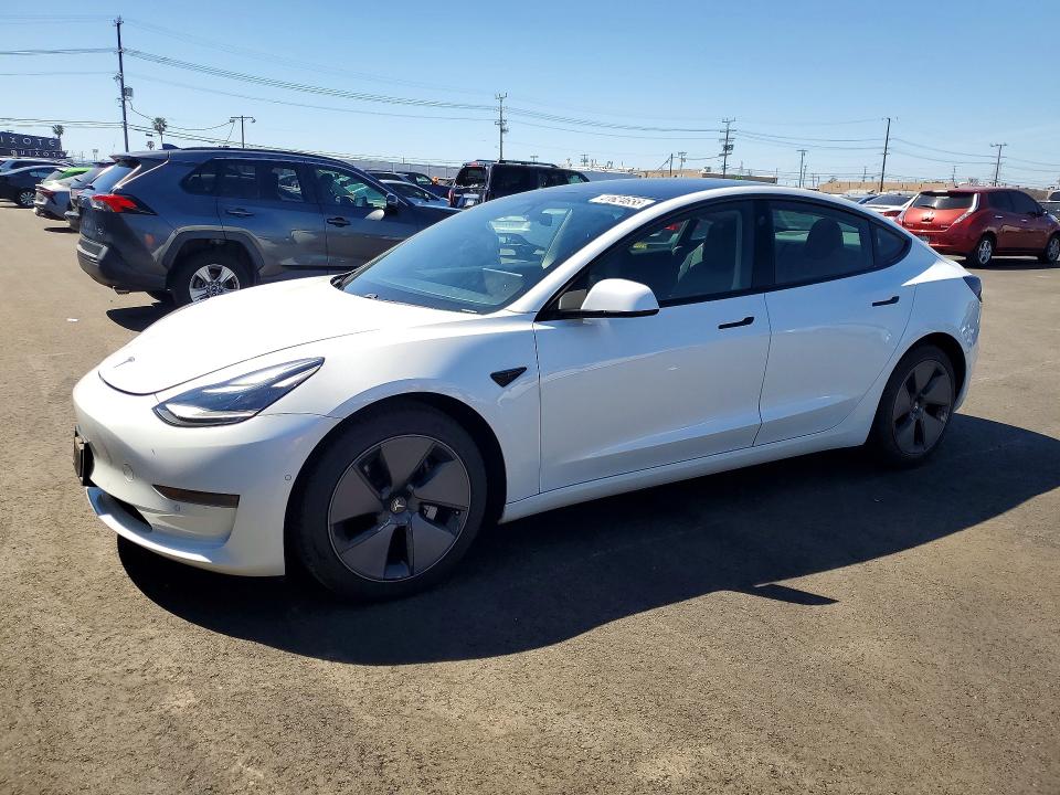 41624656 :رقم المزاد ، 5YJ3E1EA2MF870975 vin ، 2021 Tesla Model 3 مزاد بيع
