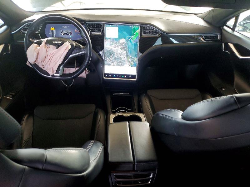 47796816 :رقم المزاد ، 5YJSA1E29HF210499 vin ، 2017 Tesla Model S مزاد بيع