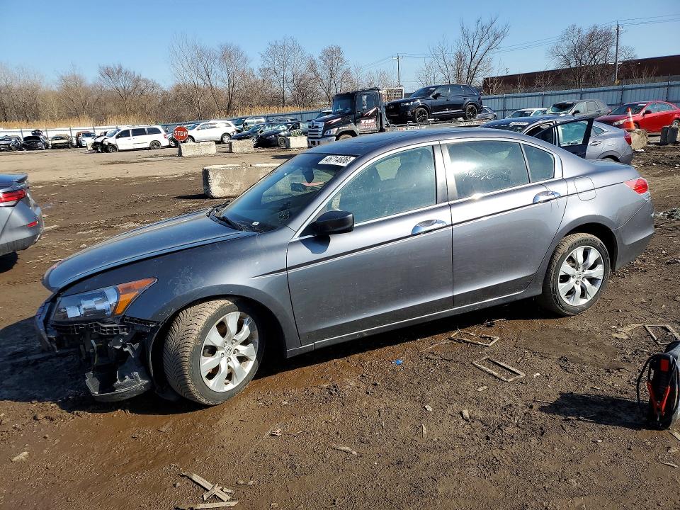 2010 Honda Accord მანქანა იყიდება აუქციონზე, vin: 1HGCP3F8XAA028683, აუქციონის ნომერი: 46714606