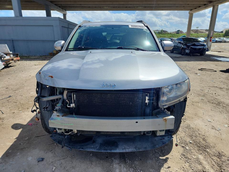 46002806 :رقم المزاد ، 1C4NJCEA2FD110717 vin ، 2015 Jeep Compass مزاد بيع