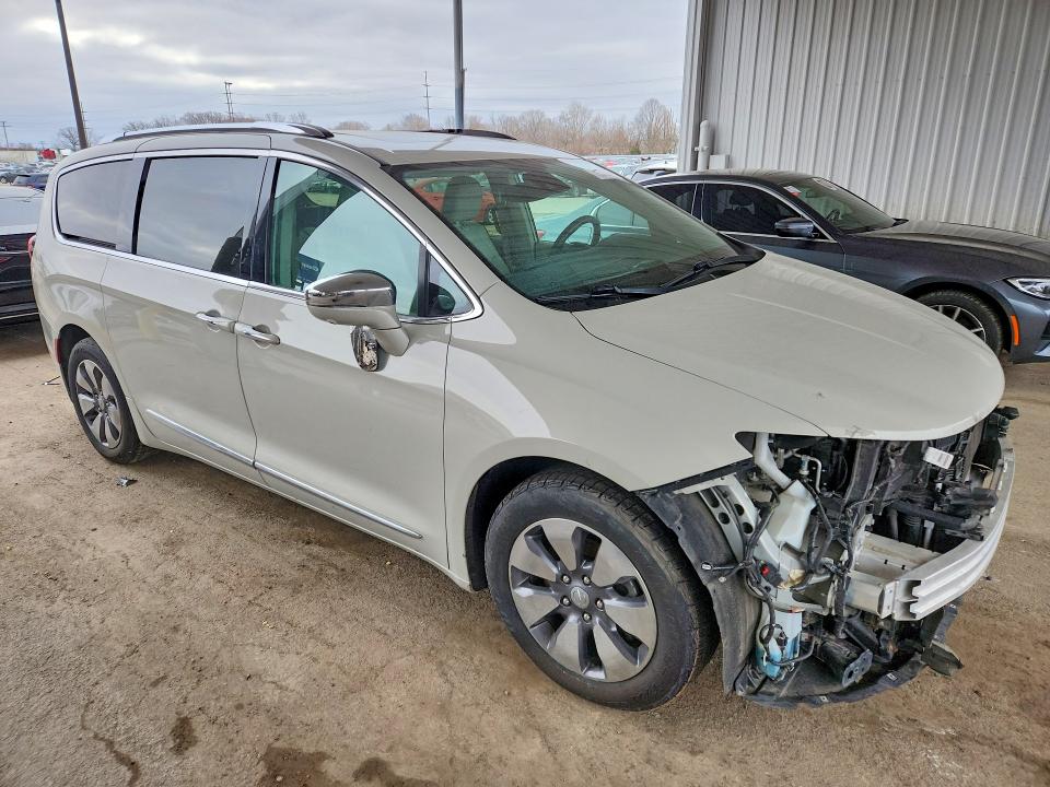 Продажа на аукционе авто 2017 Chrysler Pacifica, vin: 2C4RC1N70HR710933, номер лота: 79933775