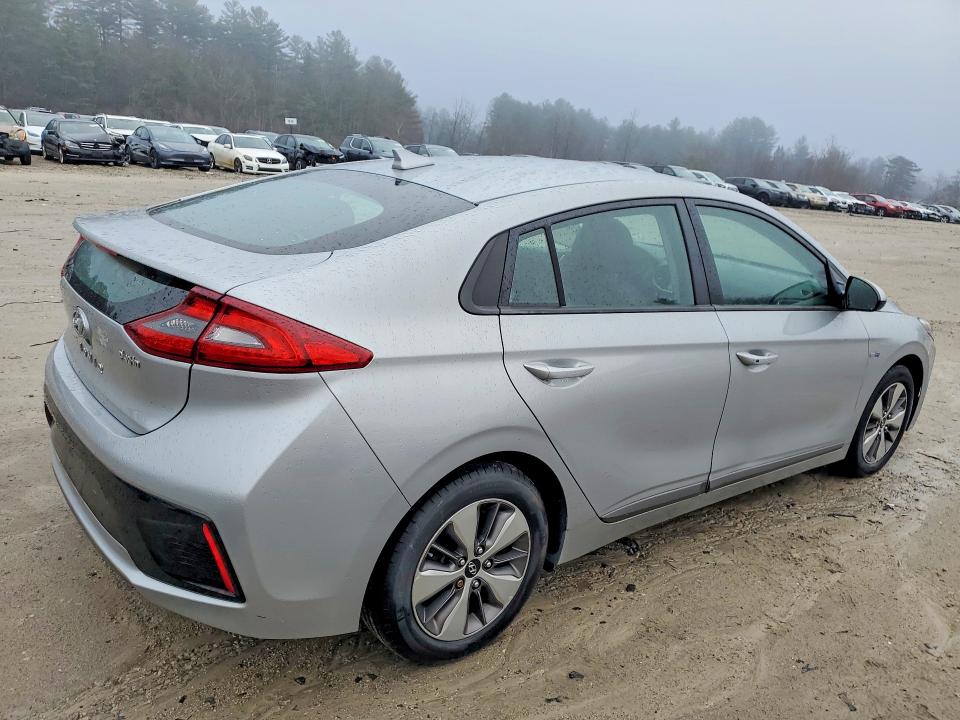 Продажа на аукционе авто 2019 Hyundai Ioniq Plug-in Hybrid, vin: KMHC65LD6KU178638, номер лота: 45716046