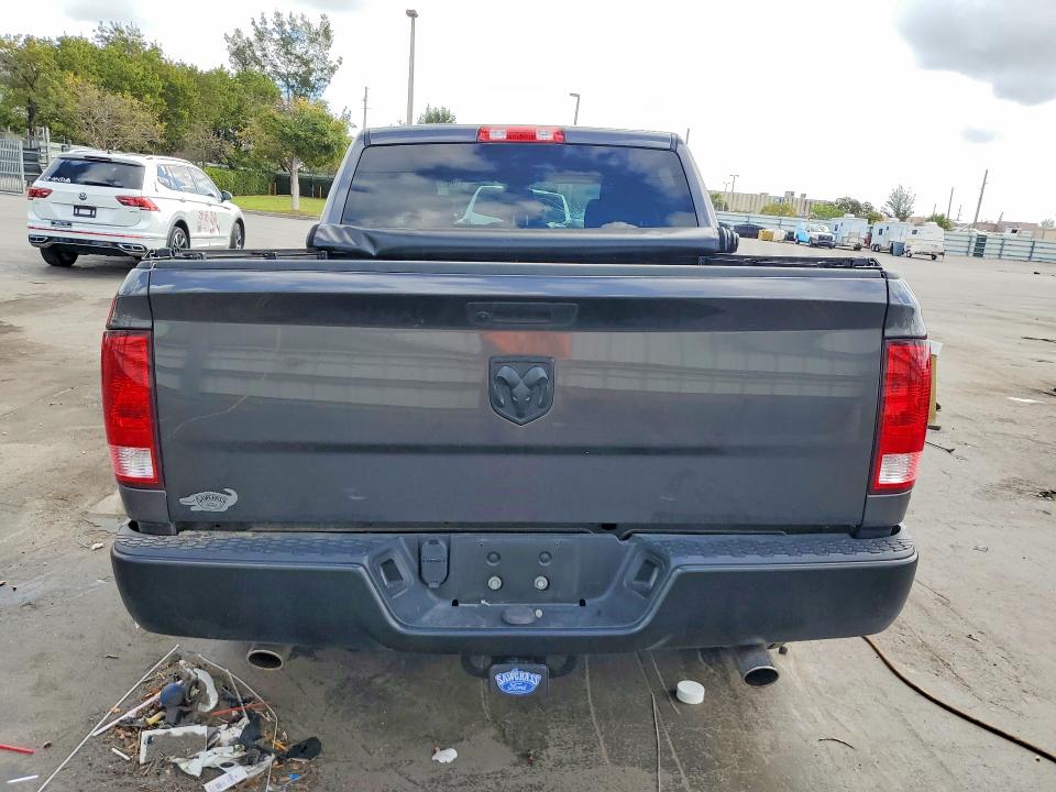 Продажа на аукционе авто 2023 Ram 1500 Classic, vin: 3C6RR6KT7PG562823, номер лота: 41792326