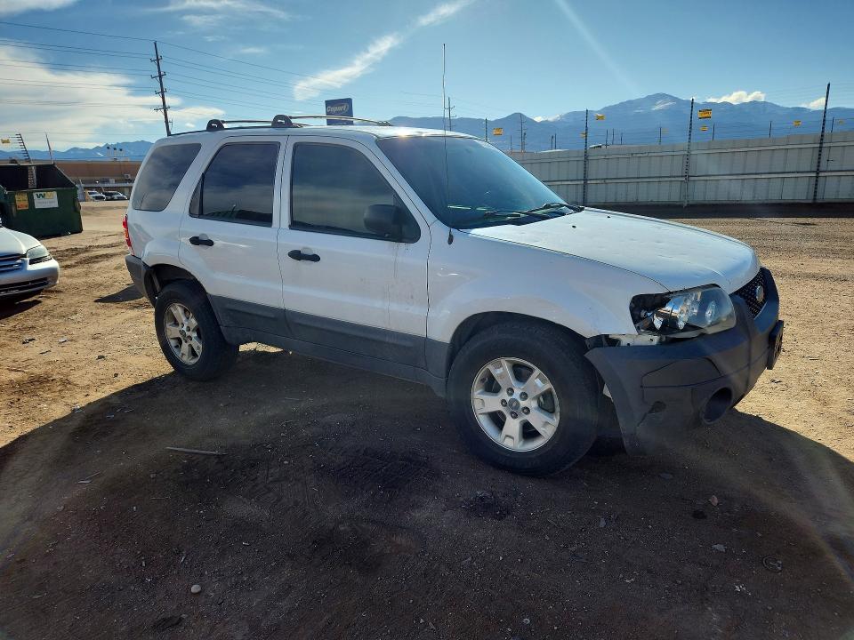 51369756 :رقم المزاد ، 1FMYU93156KA22553 vin ، 2006 Ford Escape مزاد بيع