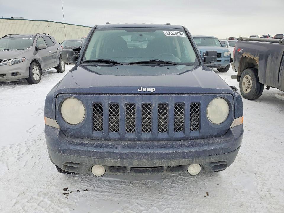 42065926 :رقم المزاد ، 1C4NJRAB3CD637792 vin ، 2012 Jeep Patriot مزاد بيع
