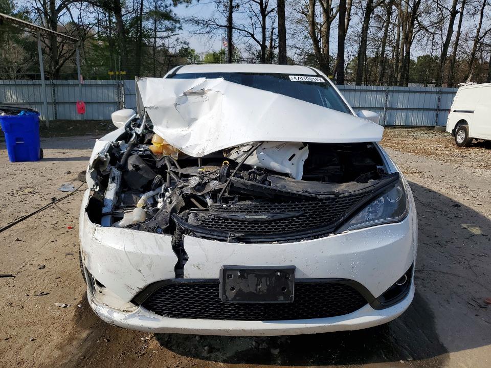 2018 Chrysler Pacifica მანქანა იყიდება აუქციონზე, vin: 2C4RC1FG8JR260324, აუქციონის ნომერი: 47010816