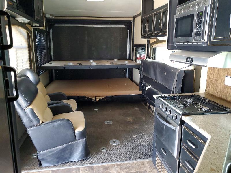 45808786 :رقم المزاد ، 5SFCG3123CE247883 vin ، 2012 Heartland Rv Cyclone مزاد بيع