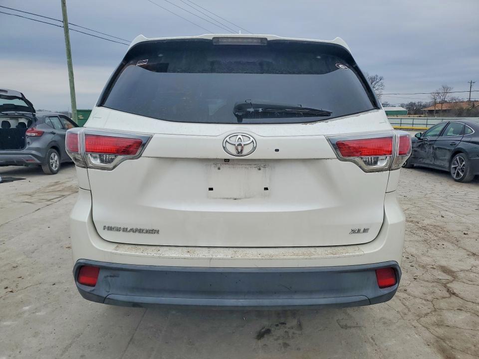 79770615 :رقم المزاد ، 5TDKKRFH3FS115797 vin ، 2015 Toyota Highlander مزاد بيع