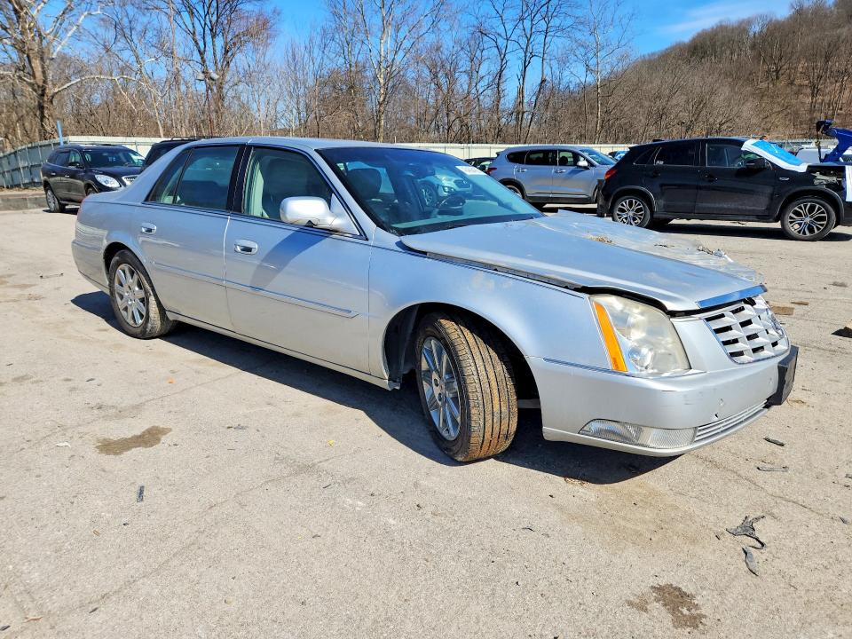 2011 Cadillac Dts მანქანა იყიდება აუქციონზე, vin: 1G6KH5E68BU100518, აუქციონის ნომერი: 45456426