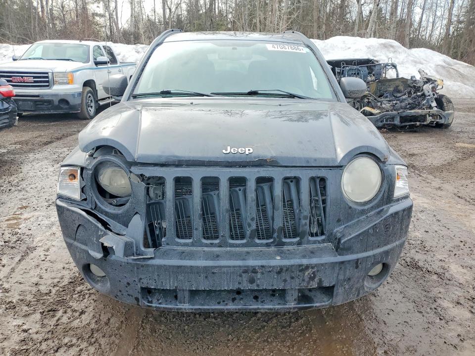 47087886 :رقم المزاد ، 1J4NF4FB1AD654921 vin ، 2010 Jeep Compass مزاد بيع