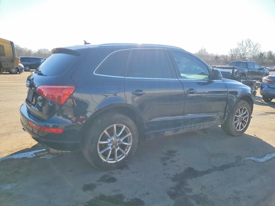 45565896 :رقم المزاد ، WA1CFAFPXBA037392 vin ، 2011 Audi Q5 مزاد بيع