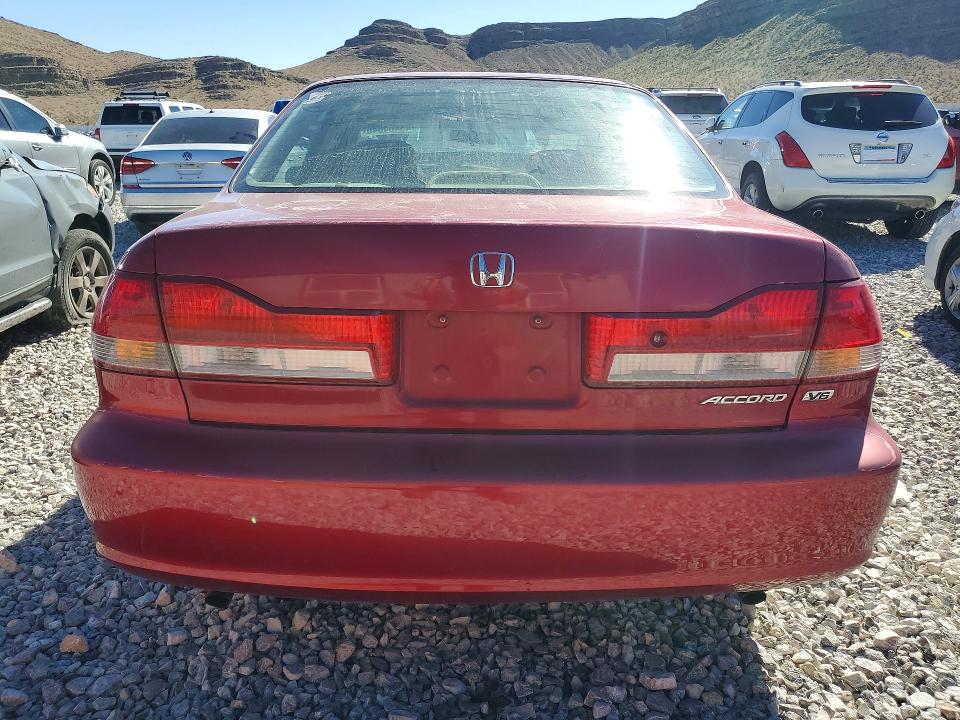 50521466 :رقم المزاد ، 1HGCG16542A064851 vin ، 2002 Honda Accord مزاد بيع