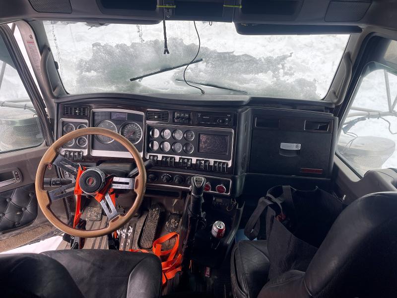 Продажа на аукционе авто 2017 Kenworth Construction, vin: 1XKWD40X3HJ984841, номер лота: 97418455