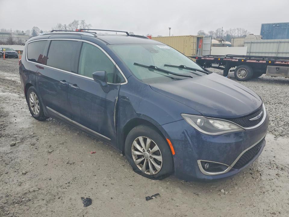 2019 Chrysler Pacifica მანქანა იყიდება აუქციონზე, vin: 2C4RC1BG2KR666171, აუქციონის ნომერი: 79767075