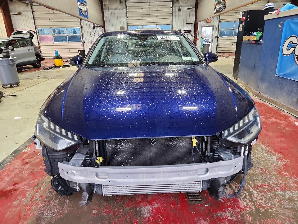 48286306 :رقم المزاد ، WAUBBAF48NN000127 vin ، 2022 Audi A4 مزاد بيع