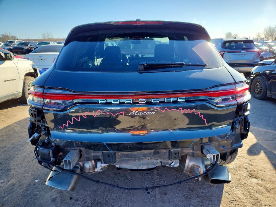 47403386 :رقم المزاد ، WP1AA2A58MLB07095 vin ، 2021 Porsche Macan مزاد بيع